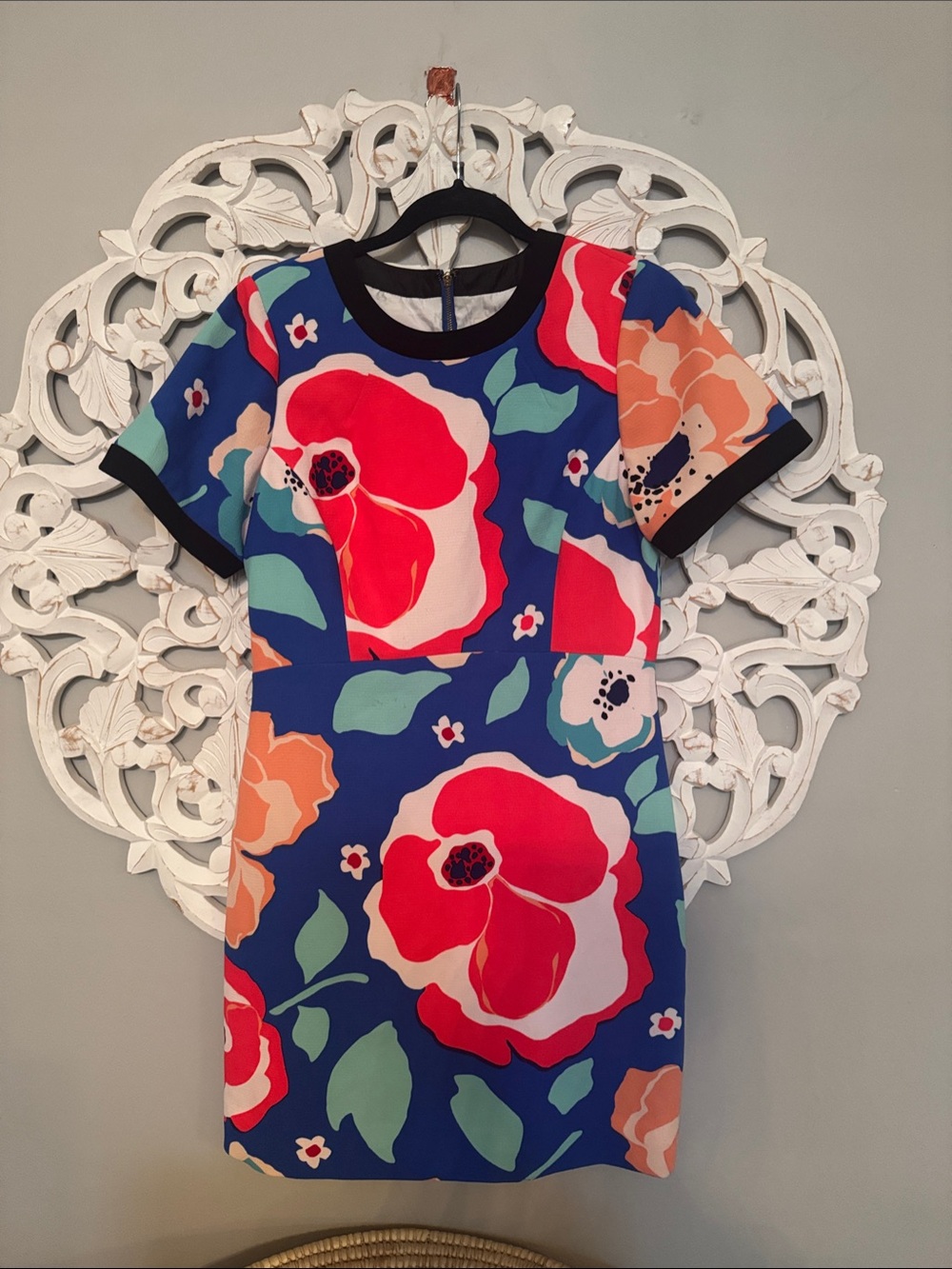 kate spade Blue Floral Short-Sleeve Shift Dress with Red & Coral Blooms size 12